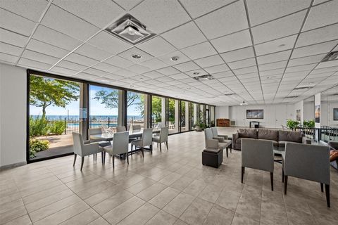 Tiny photo for 1500 Sheridan Road #4A, Wilmette, IL 60091 (MLS # 12494660)