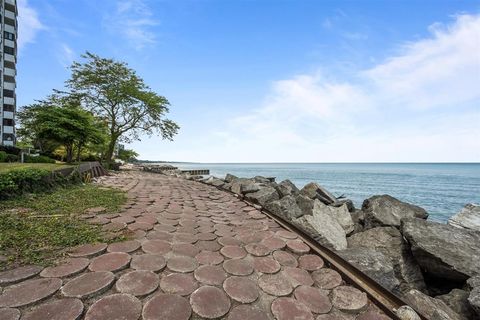Tiny photo for 1500 Sheridan Road #4A, Wilmette, IL 60091 (MLS # 12494660)