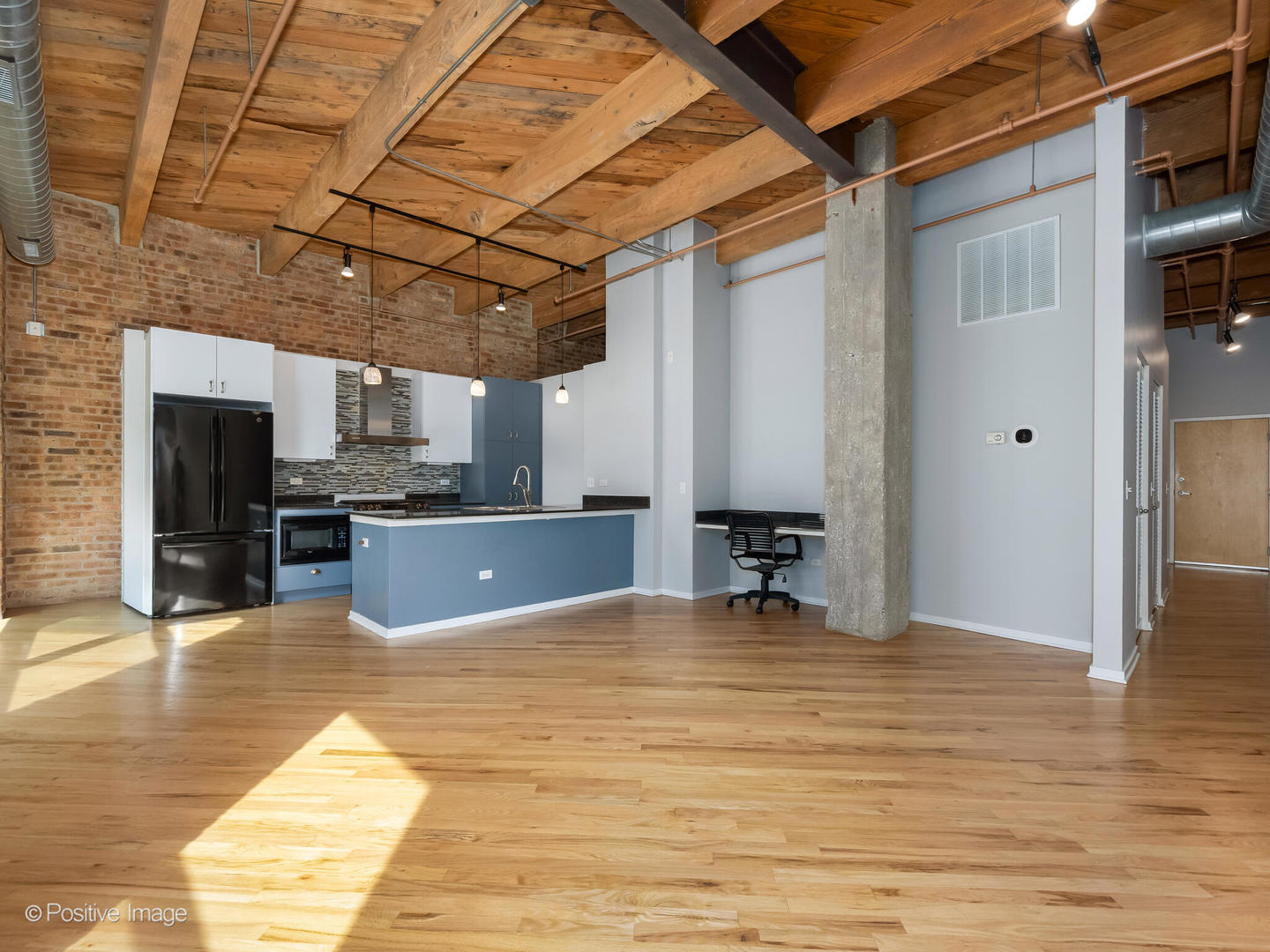 1040 W ADAMS Street 245