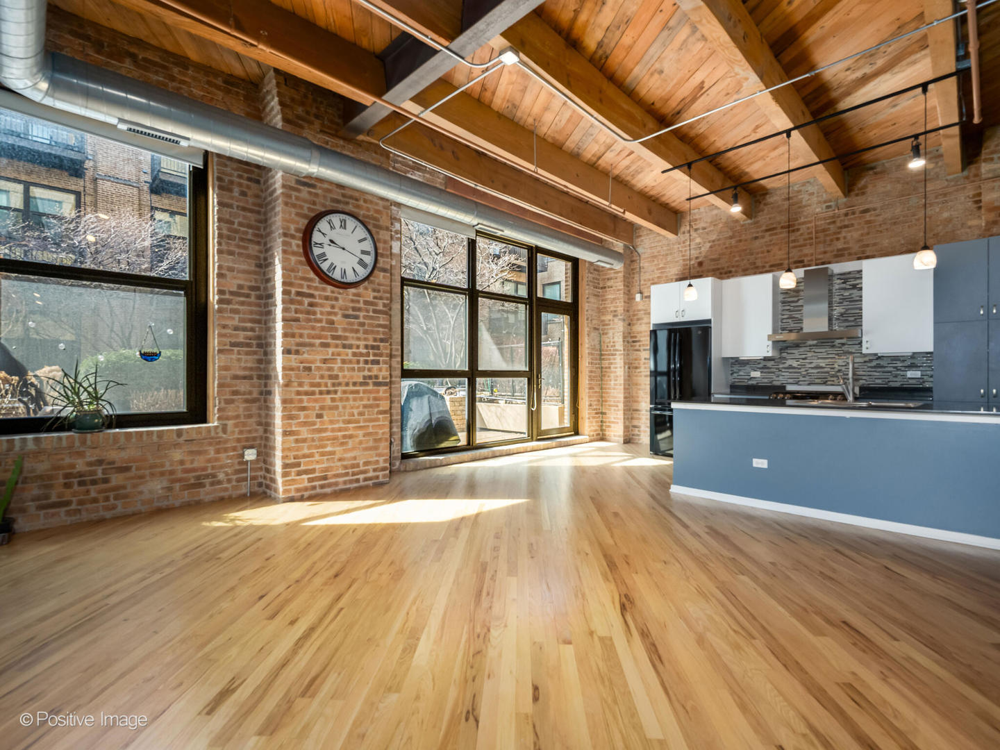 1040 W ADAMS Street 245