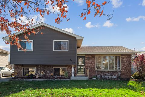 Photo of 8929 W 169th Place, Orland Hills, IL 60487 (MLS # 12513094)