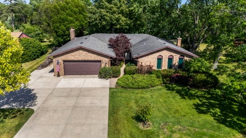 Tiny photo for 907 N Quentin Road, Palatine, IL 60067 (MLS # 12696803)