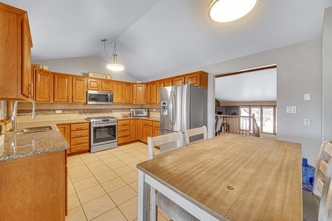 Tiny photo for 624 Driftwood Avenue, Romeoville, IL 60446 (MLS # 12602128)