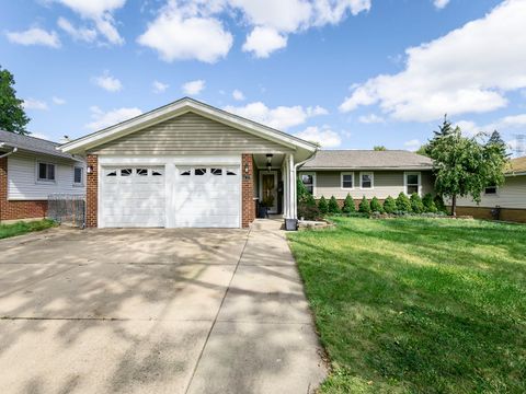 A home in Elk Grove Village