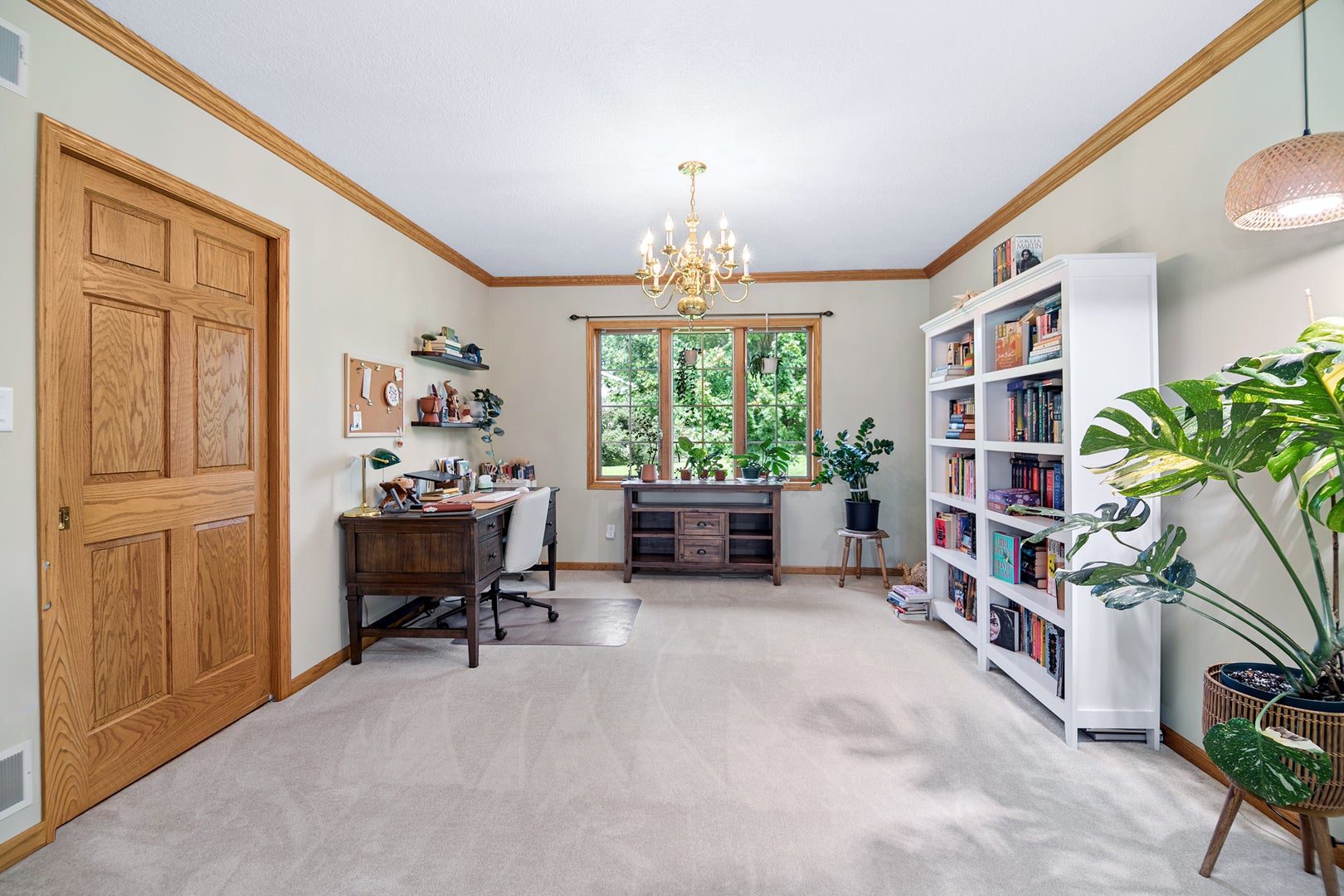 559 Hollyberry Lane