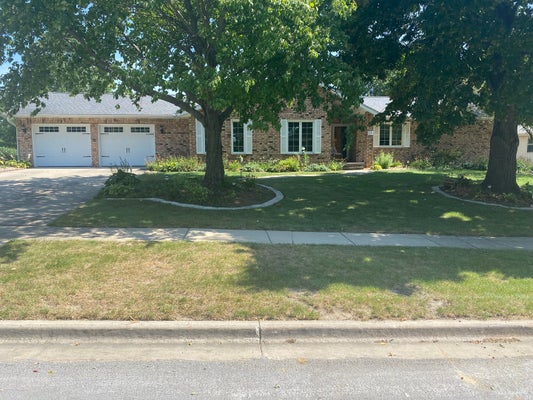 17 PENDLETON WAY, BLOOMINGTON, IL 61704 - Image e33fbcb824bda4458becb387e9ecbd49/852647322