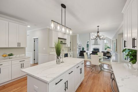 Tiny photo for 1123 Thackery Lane, Naperville, IL 60564 (MLS # 12467229)
