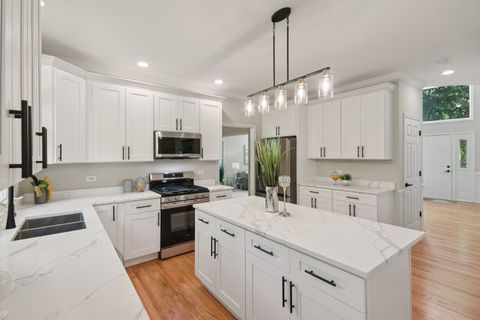 Tiny photo for 1123 Thackery Lane, Naperville, IL 60564 (MLS # 12467229)