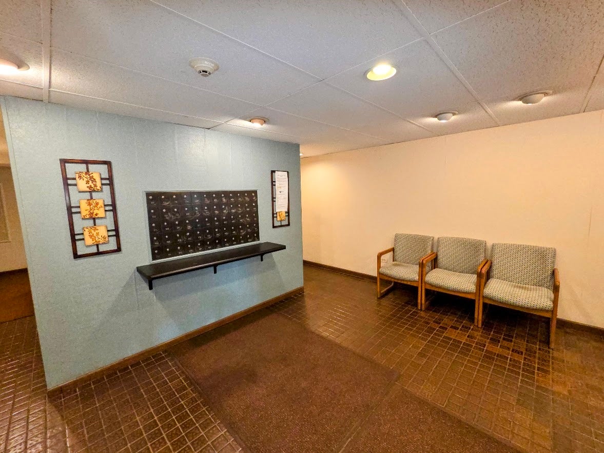 505 Redondo Drive 504