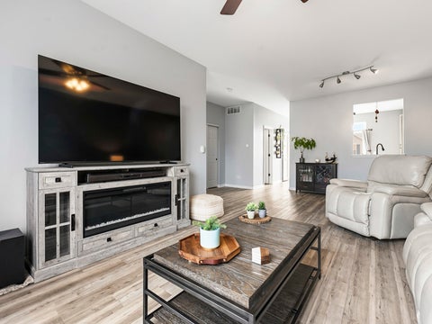 Tiny photo for 5222 Cobblers Crossing, McHenry, IL 60050 (MLS # 12738537)