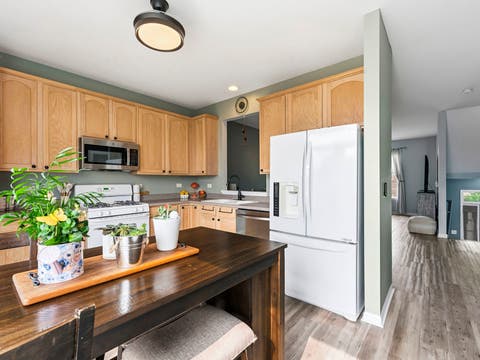 Tiny photo for 5222 Cobblers Crossing, McHenry, IL 60050 (MLS # 12738537)