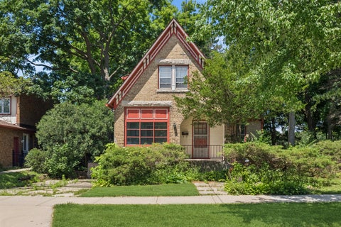 Photo of 1060 Deerfield Road, Deerfield, IL 60015 (MLS # 12687090)