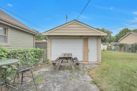 Tiny photo for 7418 W 115th Street, Worth, IL 60482 (MLS # 12765928)
