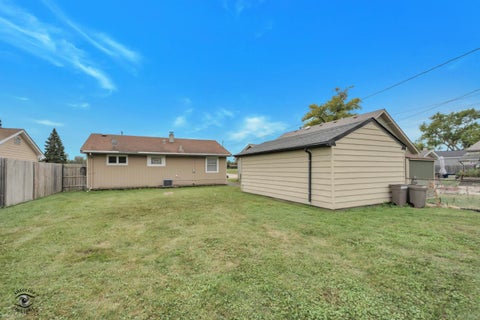 Tiny photo for 7418 W 115th Street, Worth, IL 60482 (MLS # 12765928)