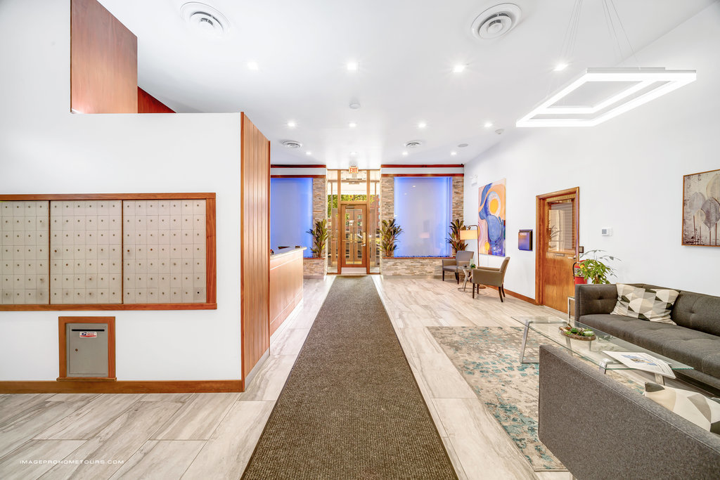 6325 N Sheridan Road 1903