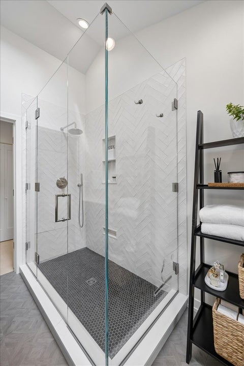 Tiny photo for 331 W Evergreen Avenue, Chicago, IL 60610 (MLS # 12753212)