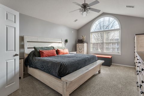 Tiny photo for 5911 Woodland Avenue, Davenport, IA 52807 (MLS # 12606707)