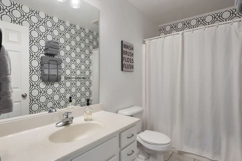 Tiny photo for 5911 Woodland Avenue, Davenport, IA 52807 (MLS # 12606707)