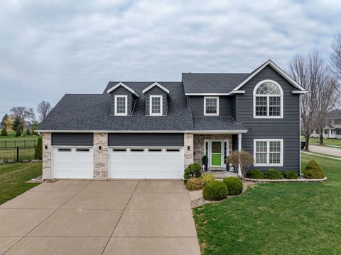 Photo of 5911 Woodland Avenue, Davenport, IA 52807 (MLS # 12606707)