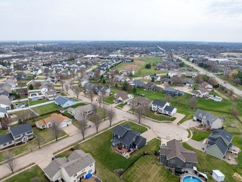 Tiny photo for 5911 Woodland Avenue, Davenport, IA 52807 (MLS # 12606707)