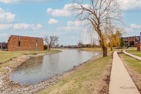 Tiny photo for 631 Derry Court #1B, Schaumburg, IL 60193 (MLS # 12593931)