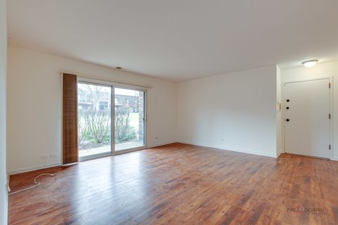 Tiny photo for 631 Derry Court #1B, Schaumburg, IL 60193 (MLS # 12593931)