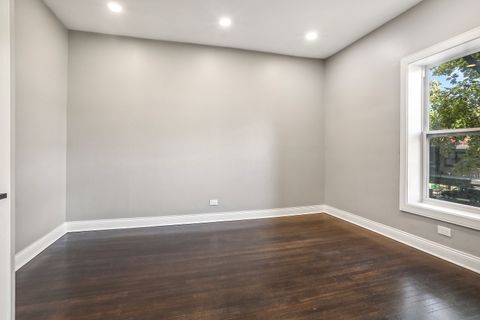 Tiny photo for 1327 E 52nd Street #202, Chicago, IL 60615 (MLS # 12517675)