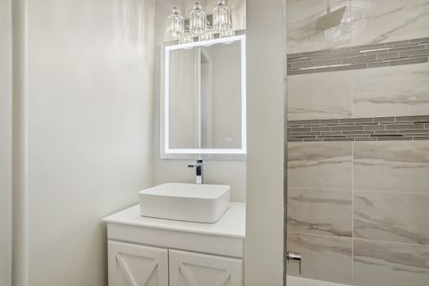 Tiny photo for 1327 E 52nd Street #202, Chicago, IL 60615 (MLS # 12517675)