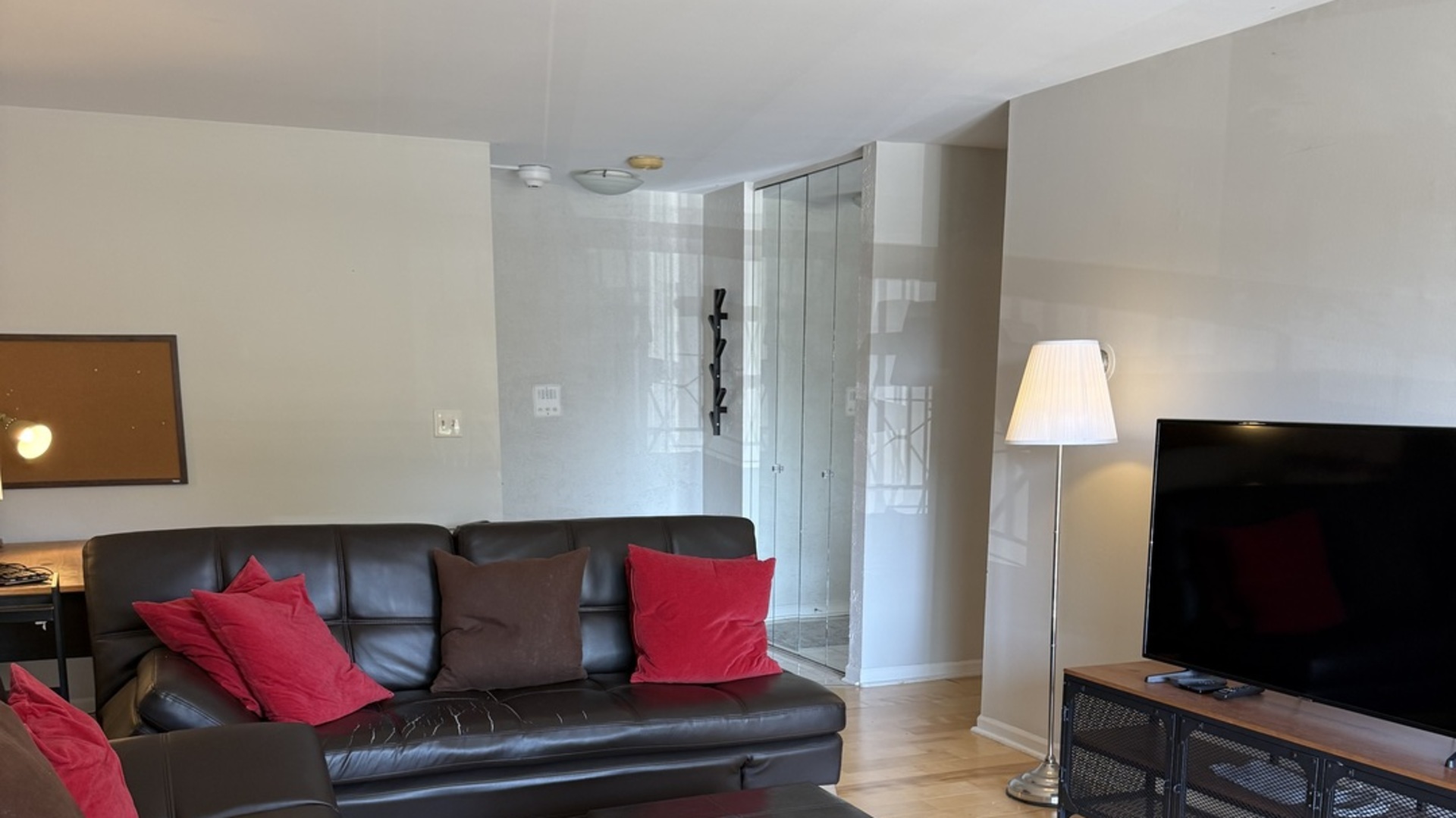 450 Raintree Court 2B