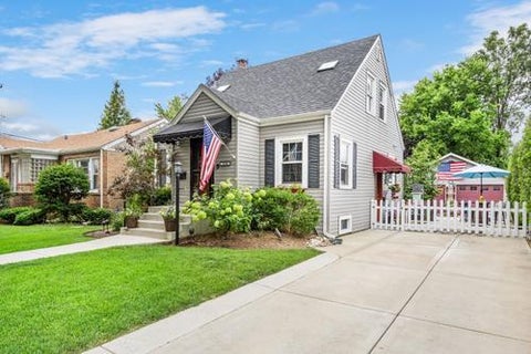 Tiny photo for 9440 S Clifton Park Avenue, Evergreen Park, IL 60805 (MLS # 12790611)