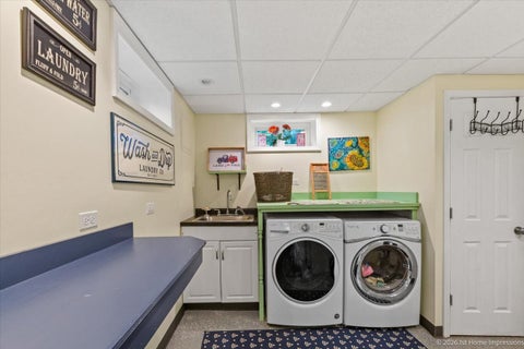 Tiny photo for 9440 S Clifton Park Avenue, Evergreen Park, IL 60805 (MLS # 12790611)