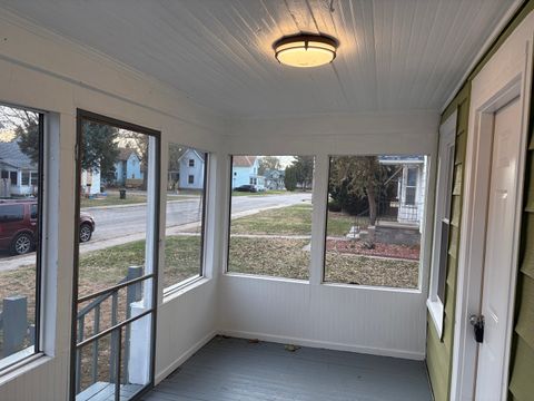 Tiny photo for 304 1/2 W 7th Street, Sterling, IL 61081 (MLS # 12549637)