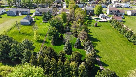 Tiny photo for 304 E Lauretta Street, Blue Grass, IA 52726 (MLS # 12625016)