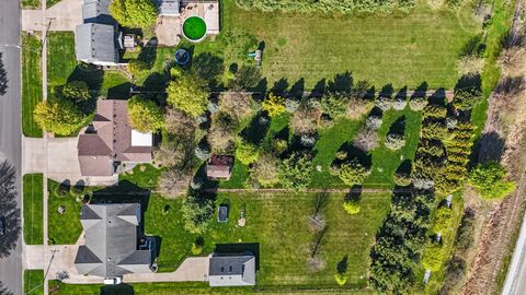 Tiny photo for 304 E Lauretta Street, Blue Grass, IA 52726 (MLS # 12625016)