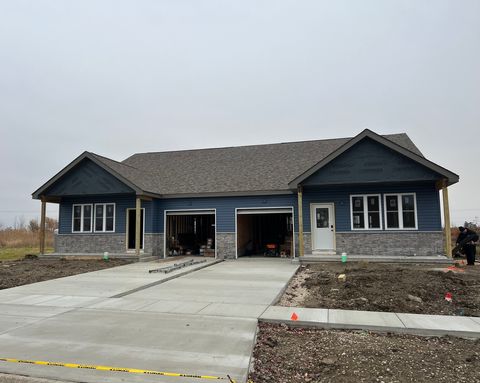 Photo of 929 Covey Lane, Coal City, IL 60416 (MLS # 12531354)