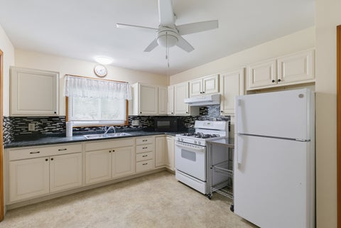 Tiny photo for 1024 25th Street, Moline, IL 61265 (MLS # 12746437)
