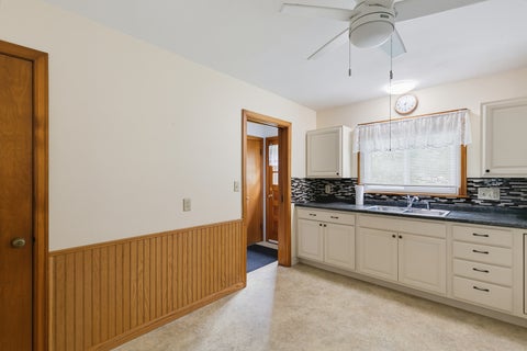 Tiny photo for 1024 25th Street, Moline, IL 61265 (MLS # 12746437)