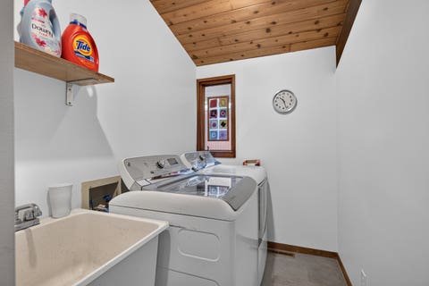 Tiny photo for 2390 Circle Drive, Ottawa, IL 61350 (MLS # 12678595)