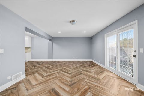 Tiny photo for 1969 Bayview Lane, Aurora, IL 60506 (MLS # 12596433)