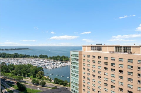 Tiny photo for 3150 N Sheridan Road #27B, Chicago, IL 60657 (MLS # 12717668)