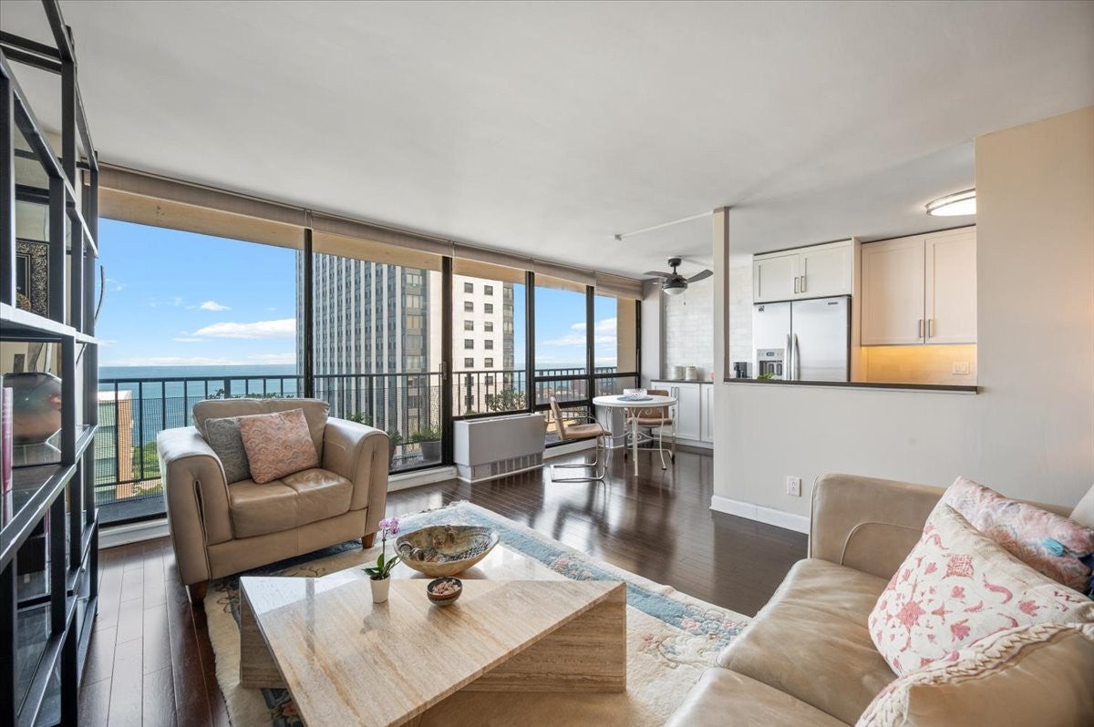 3150 N Sheridan Road 27B