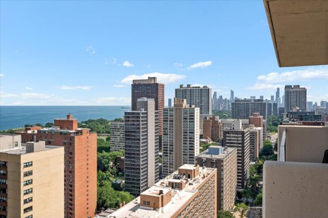 Tiny photo for 3150 N Sheridan Road #27B, Chicago, IL 60657 (MLS # 12717668)