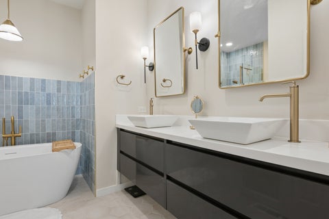 Tiny photo for 5521 Cambridge Way, Hanover Park, IL 60133 (MLS # 12733008)