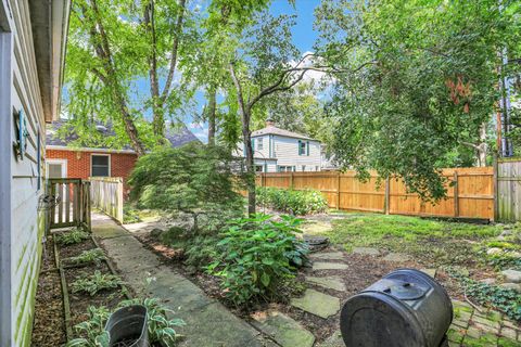 Tiny photo for 709 W Vermont Avenue, Urbana, IL 61801 (MLS # 12521986)