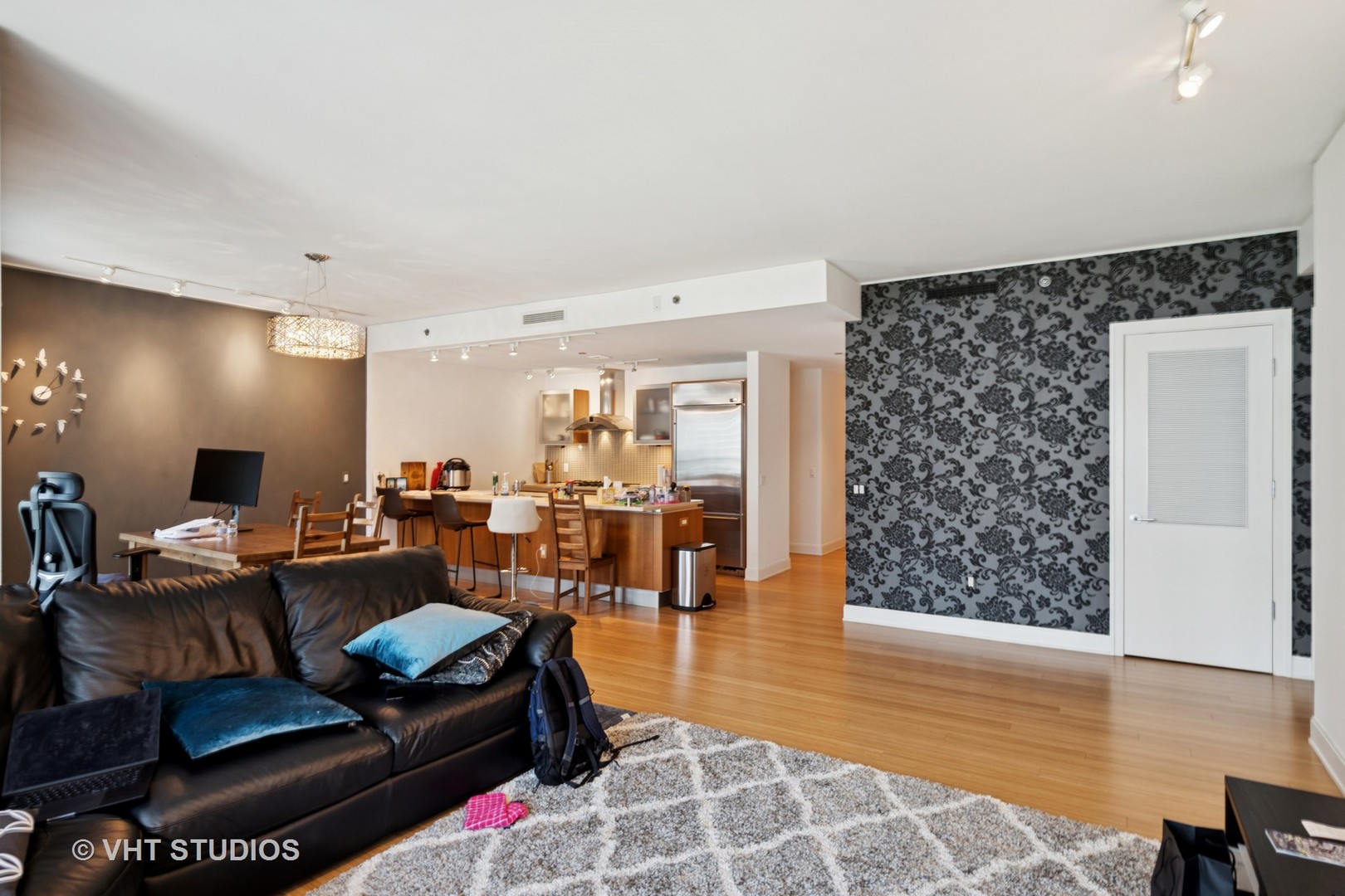 340 E RANDOLPH Street 1204