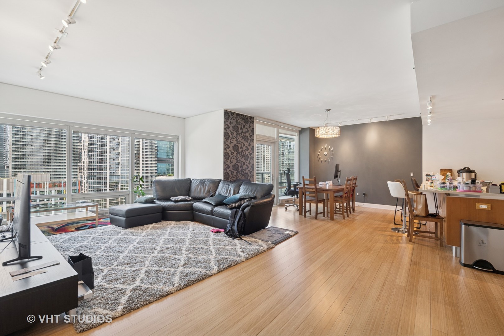 340 E RANDOLPH Street 1204