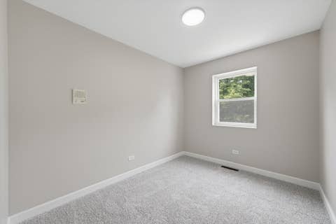 Tiny photo for 3343 S Michigan Avenue, Chicago, IL 60616 (MLS # 12737244)
