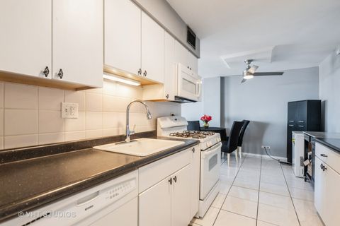 Tiny photo for 40 N Tower Road #14A, Oak Brook, IL 60523 (MLS # 12569407)