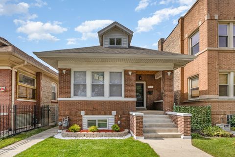 Photo of 7810 S Bishop Street, Chicago, IL 60620 (MLS # 12510246)