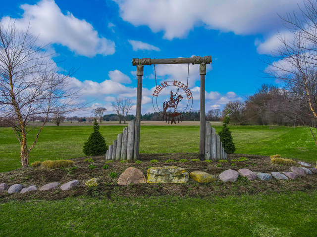 1424 Indian Trail